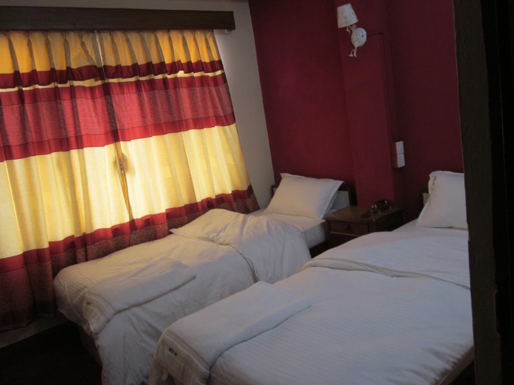Hotel Api Kathmandu Exteriör bild